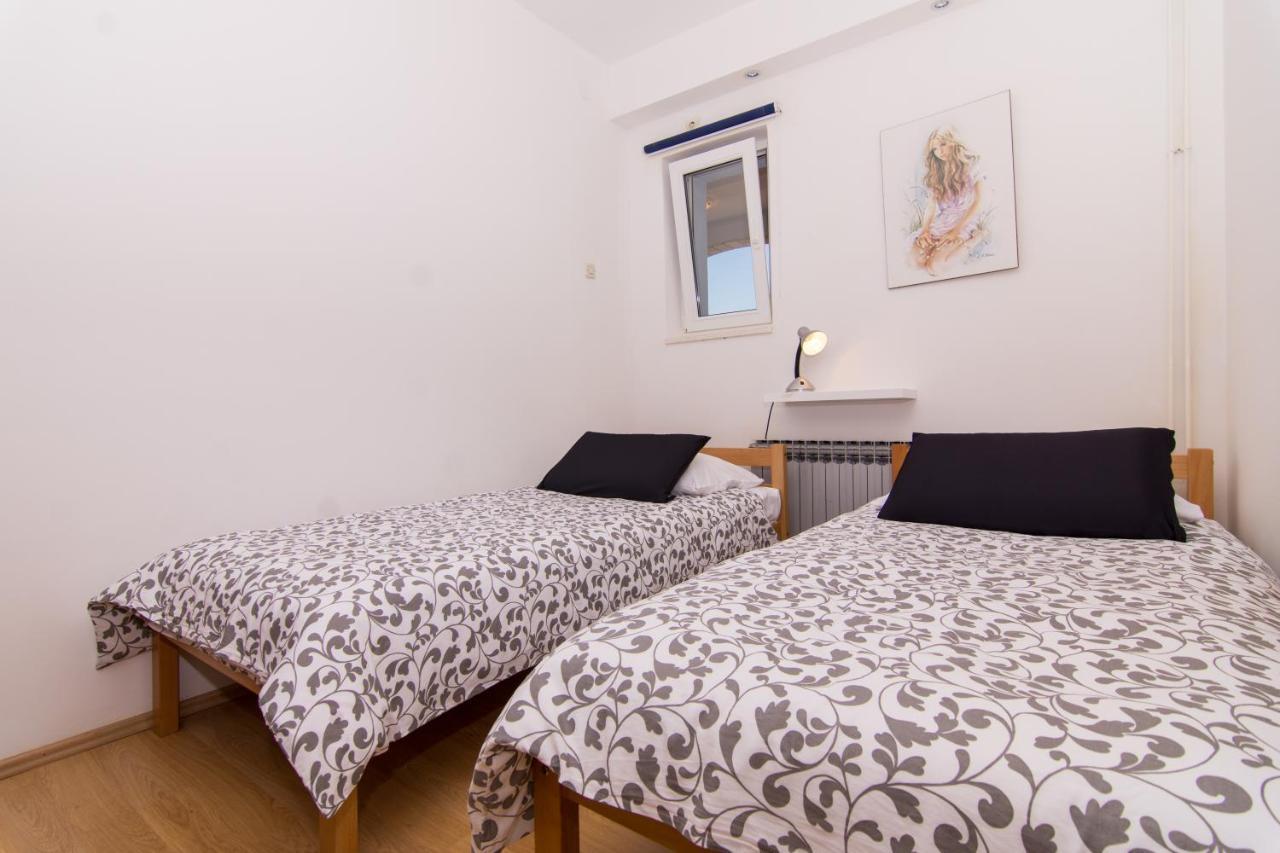 Apartmani Mlacic Donji Okrug  المظهر الخارجي الصورة