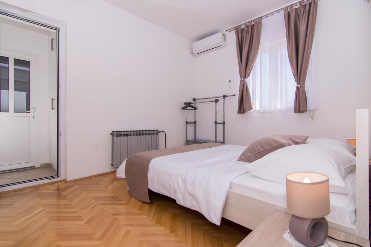 Apartmani Mlacic Donji Okrug  المظهر الخارجي الصورة